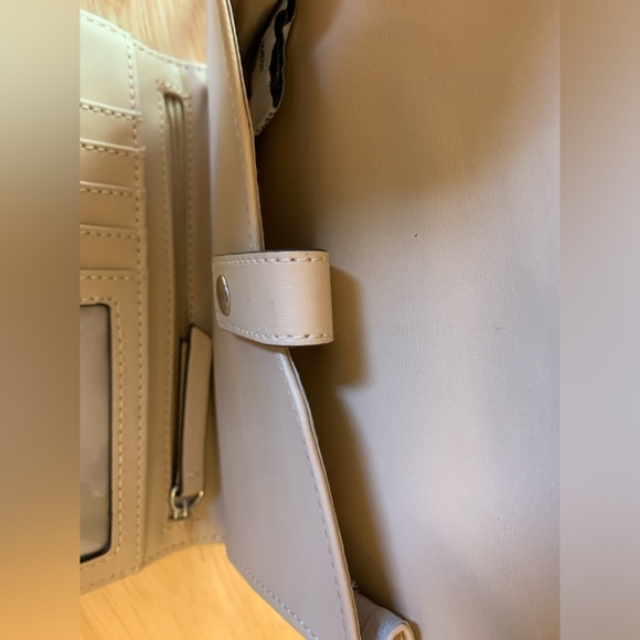 Nine West Wallet Saddle Tan Paulson CellPhone Compartment Clutch Wallet - Picture 5 of 6